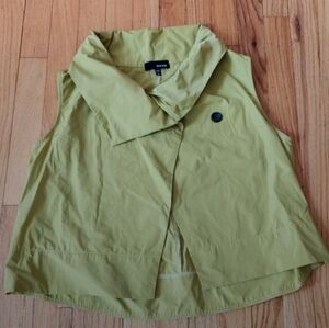 Sun Kim Chic Mustard Sleeveless Top